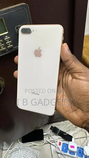 Apple iPhone 8 Plus 64 GB Rose Gold