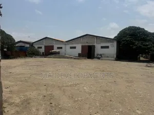 1,300 Square Meter Warehouse for Rent in Dzorwulu