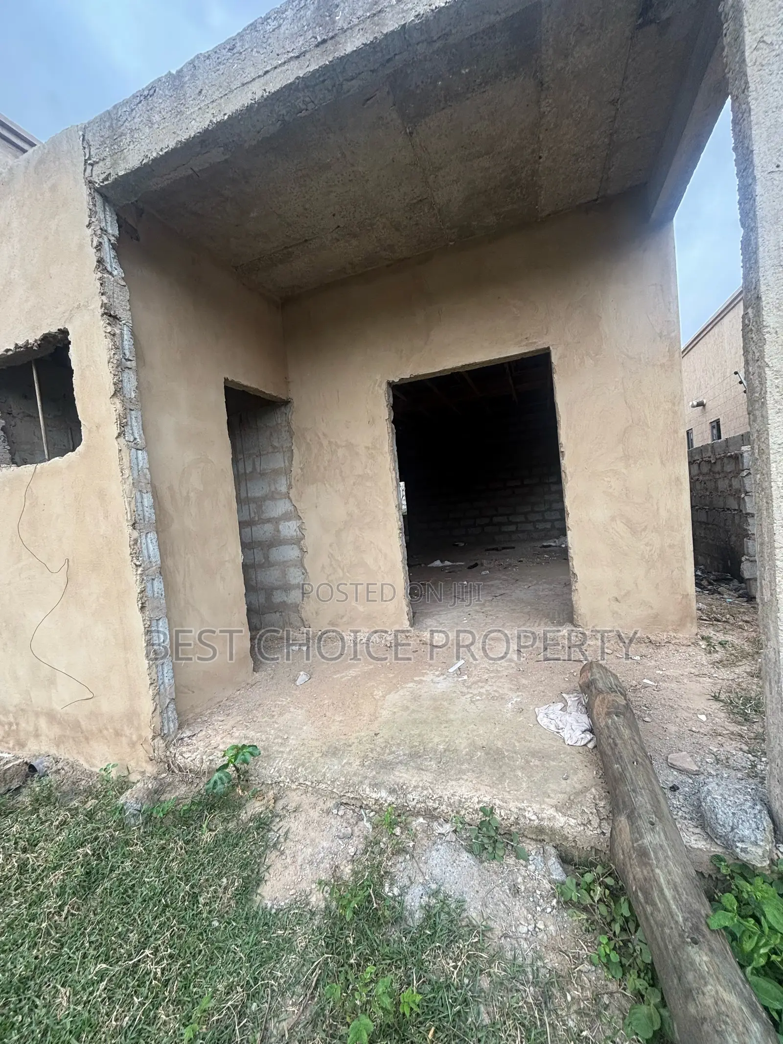 3 Bedroom Uncompleted Houses for Sale