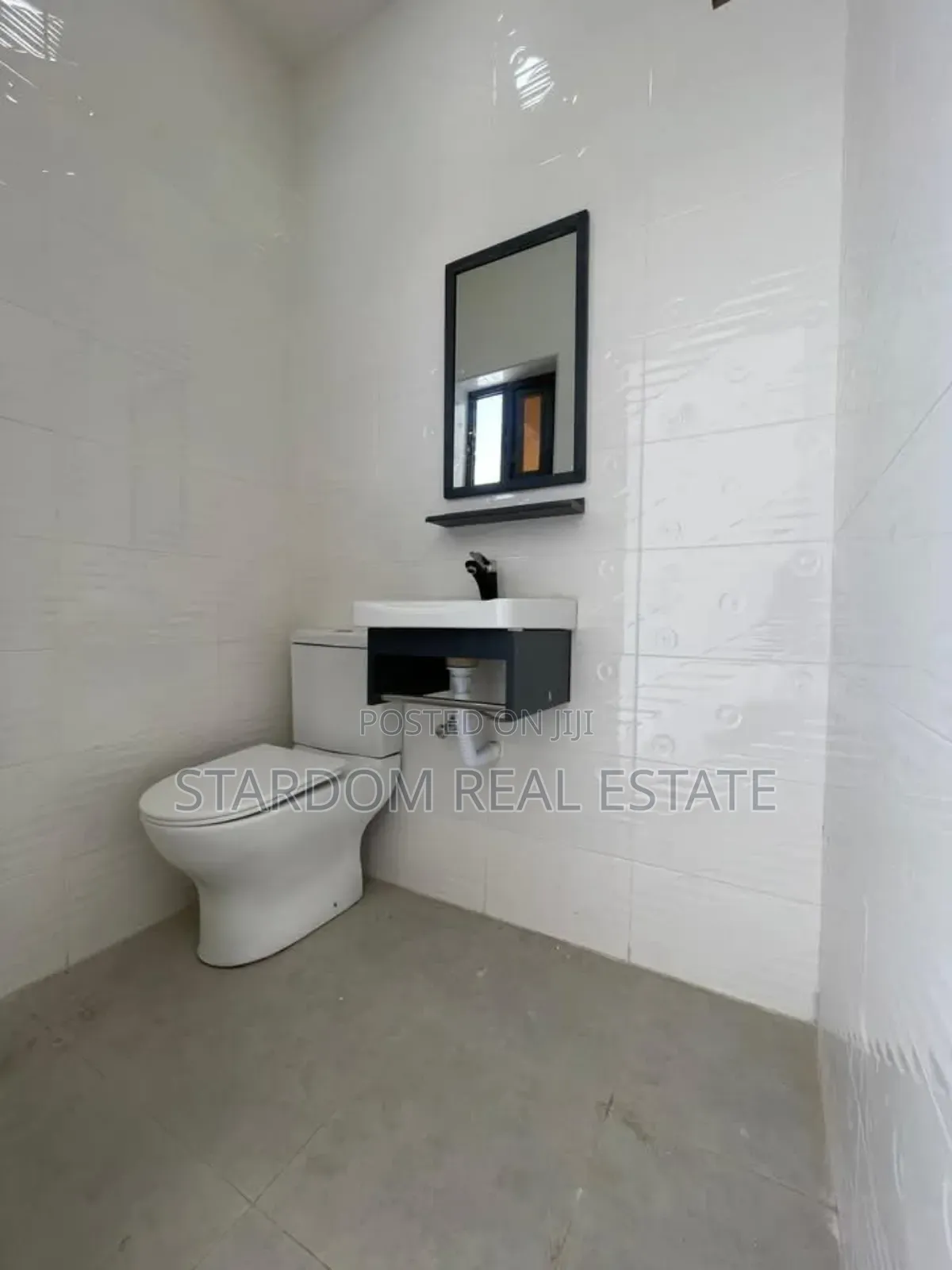 2bdrm Duplex in Lashibi for sale