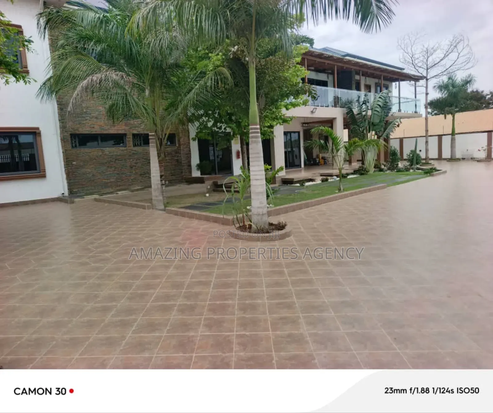 6bdrm House in Spintex for rent