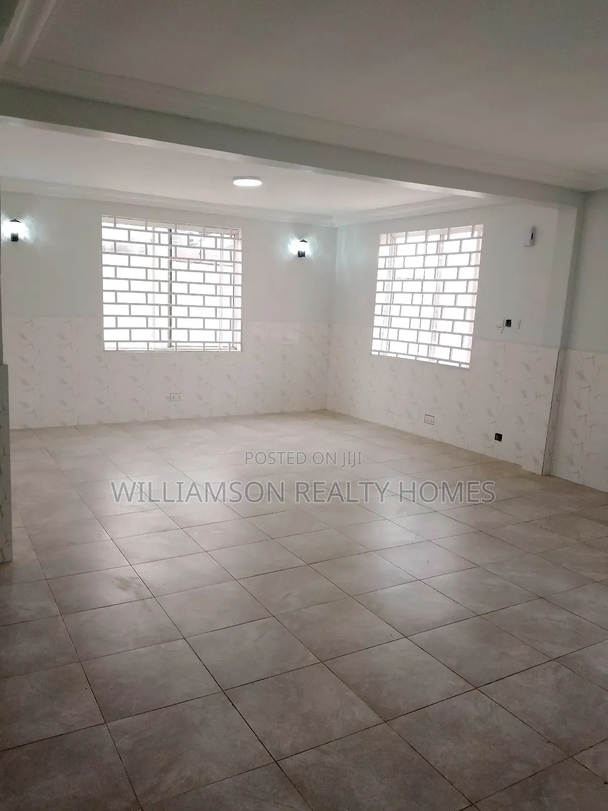 5bdrm House in Community 18 Area, Spintex for rent