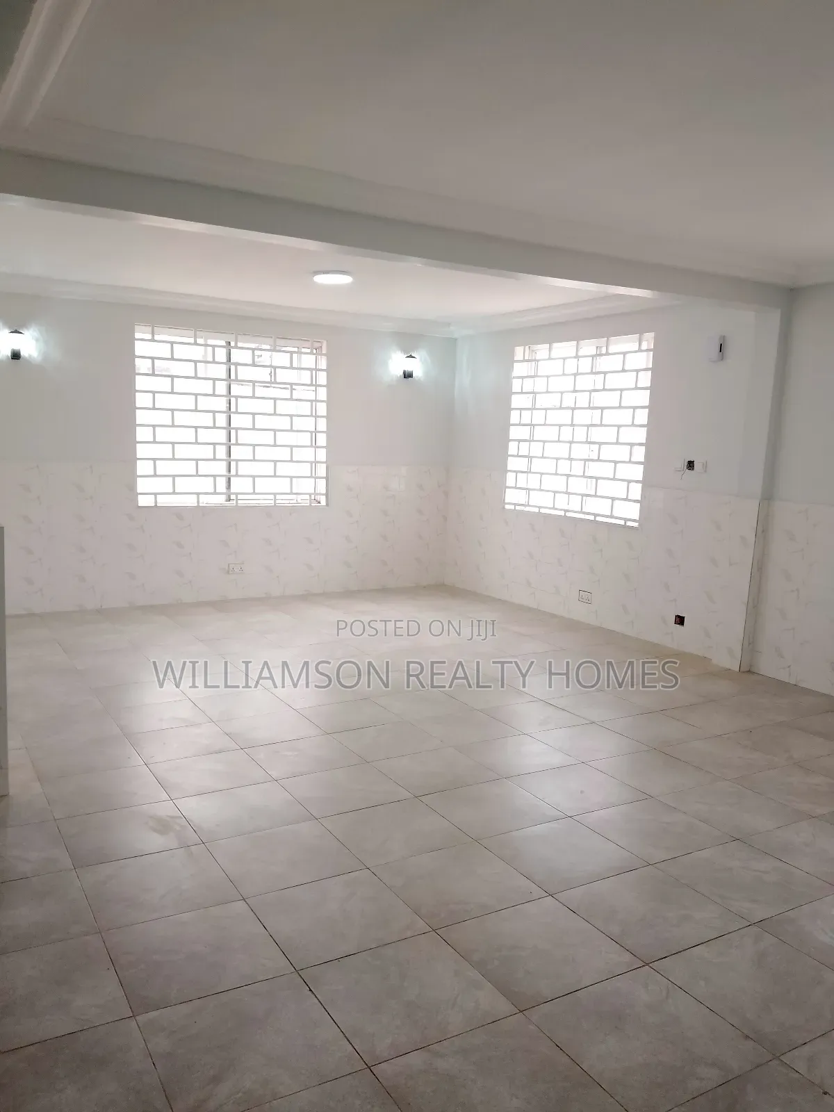 5bdrm House in Community 18 Area, Spintex for rent