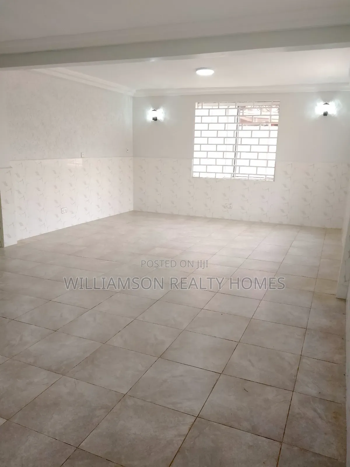 5bdrm House in Community 18 Area, Spintex for rent