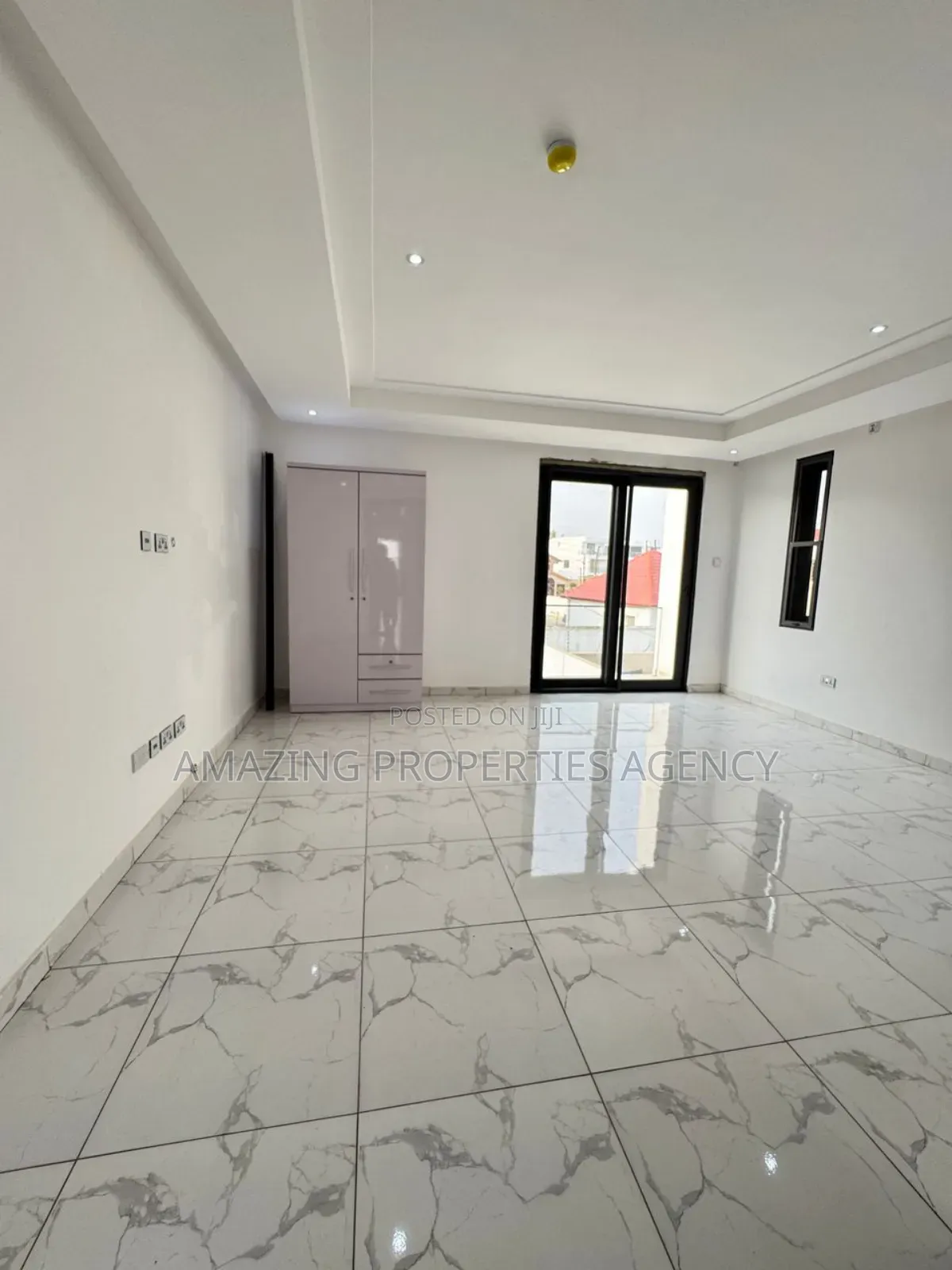 4bdrm House in Adjiriganor for sale