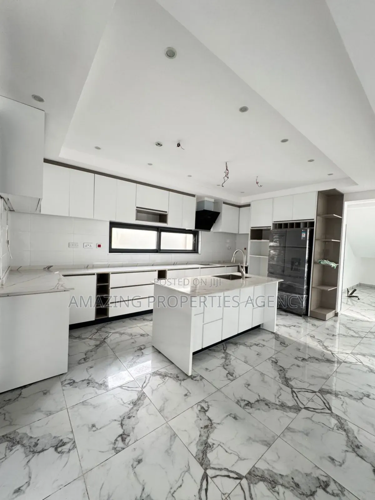 4bdrm House in Adjiriganor for sale