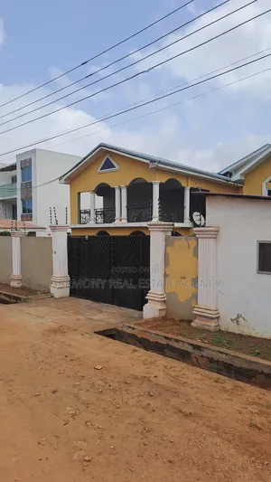 5bdrm House in Achimota for sale