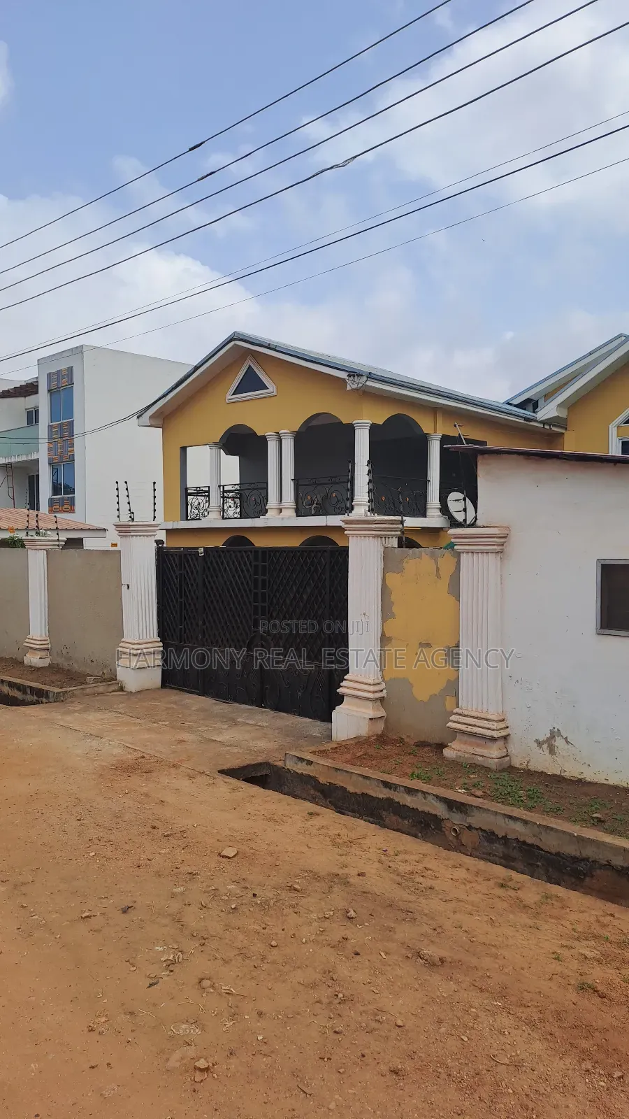 5bdrm House in Achimota for sale