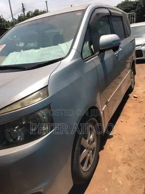Toyota Voxy SV Premium 2014 White