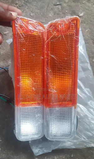 Mitsubishi L200 Bumper Light Foglight