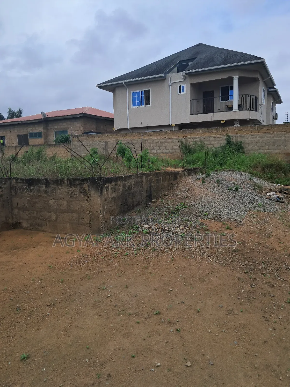 3bdrm House in Cocobod, Amasaman for sale