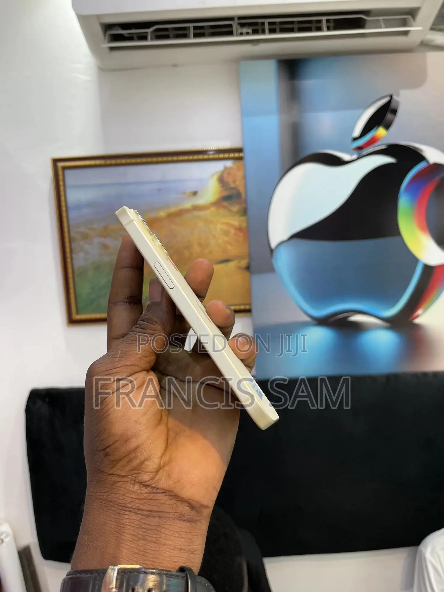 Apple iPhone 15 128 GB Yellow