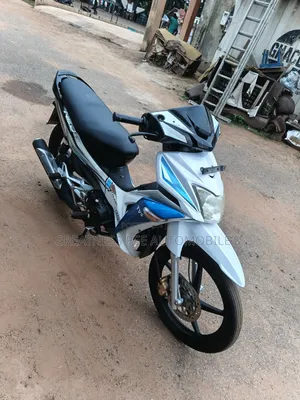 TVS Neo NX 2021 White