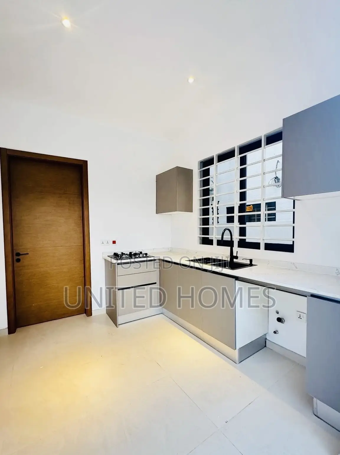 4bdrm House in East Legon for sale