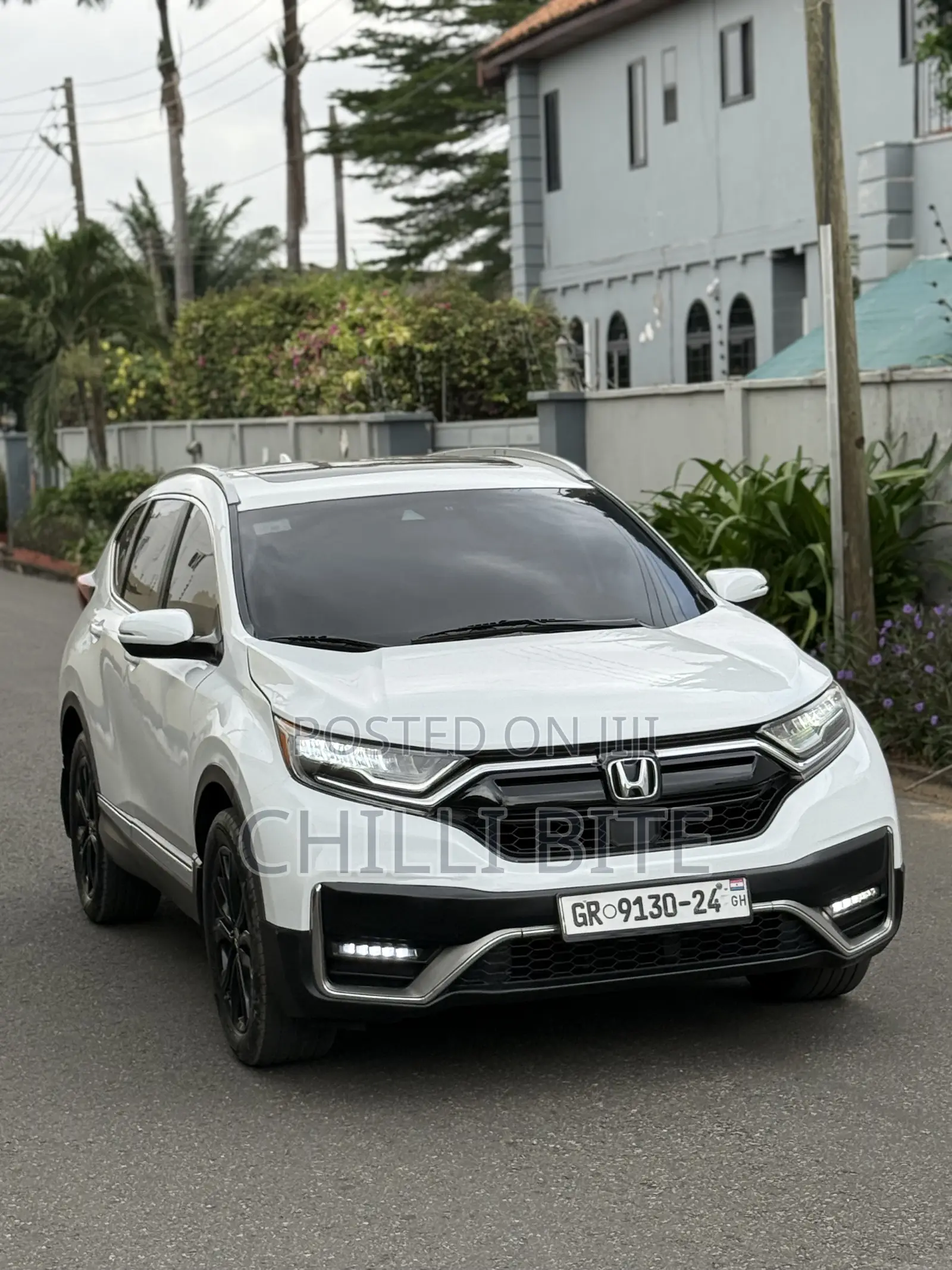 Honda CR-V Touring 2021 White