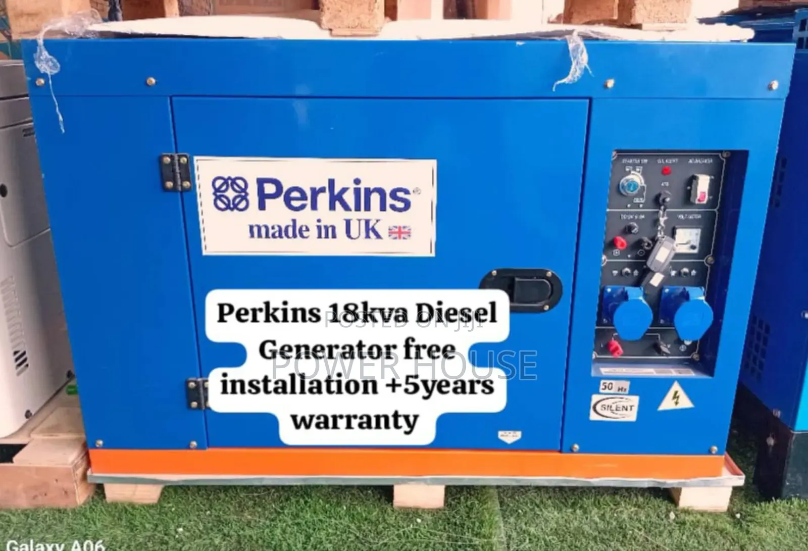 Pull the Liver Perkins Diesel Generator 18kva Silent Perkins Generator