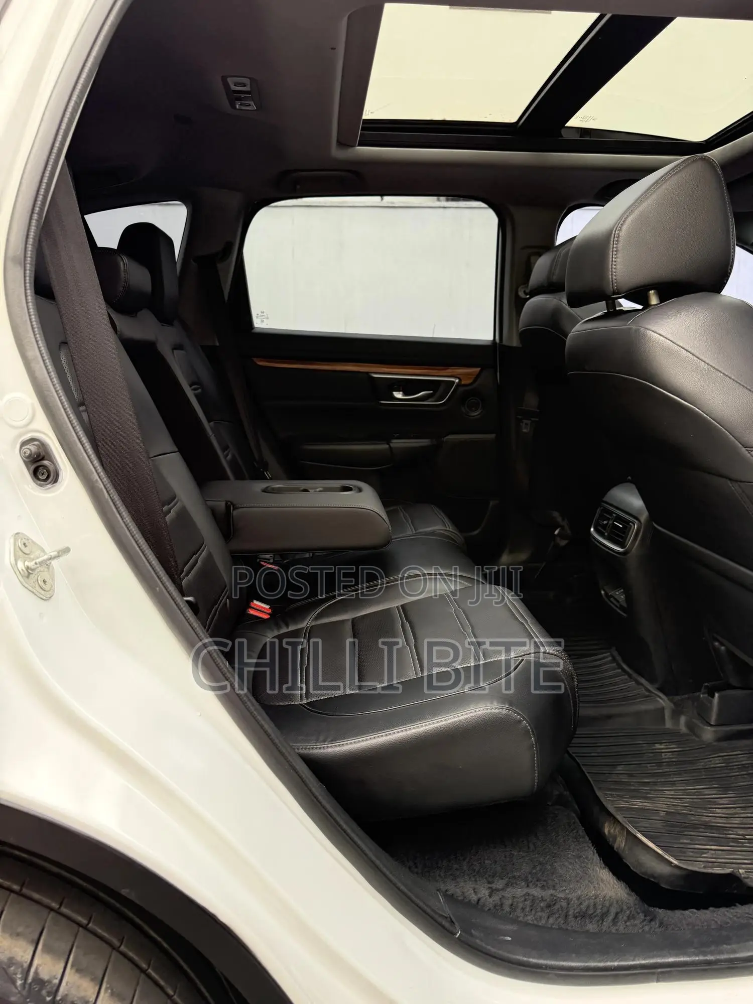 Honda CR-V Touring 2021 White