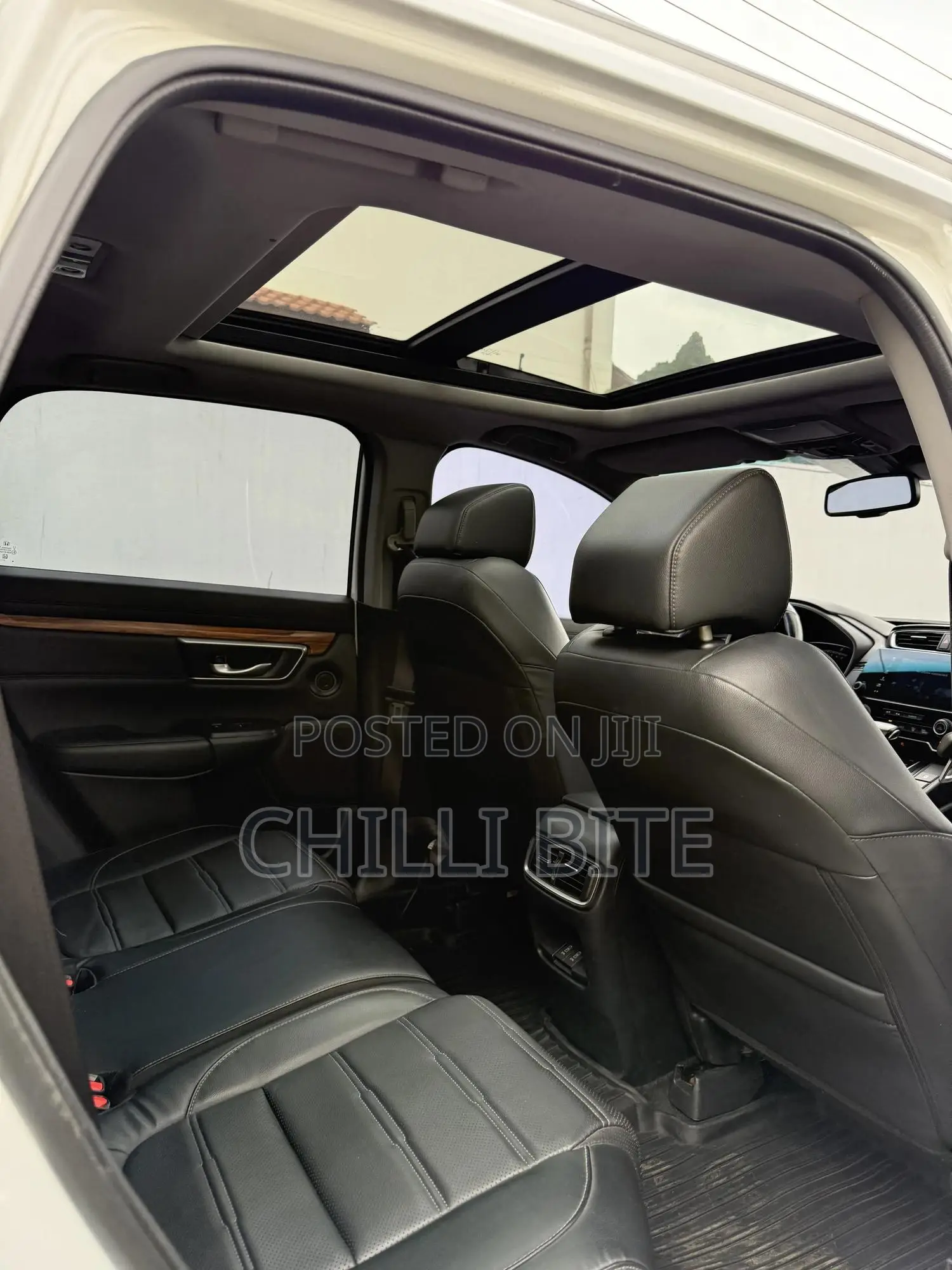 Honda CR-V Touring 2021 White