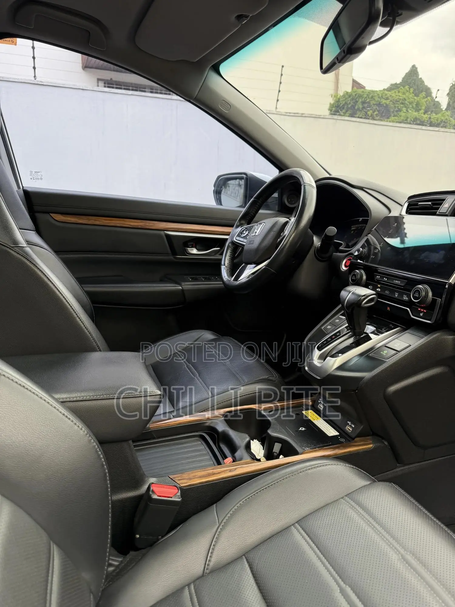 Honda CR-V Touring 2021 White