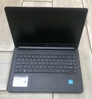 New Laptop HP 14-Dq1025cl 4GB Intel SSD 128GB