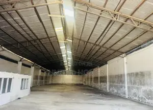 Dzorwulu 1300 Square Meter Warehouse for Rent