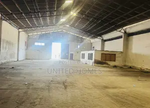 Dzorwulu 1300 Square Meter Warehouse for Rent