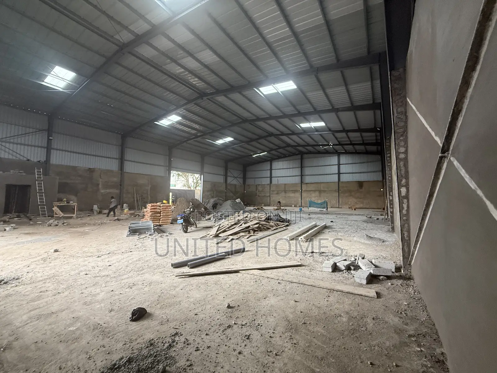 West Legon 1300 Square Meter Warehouse For Rent