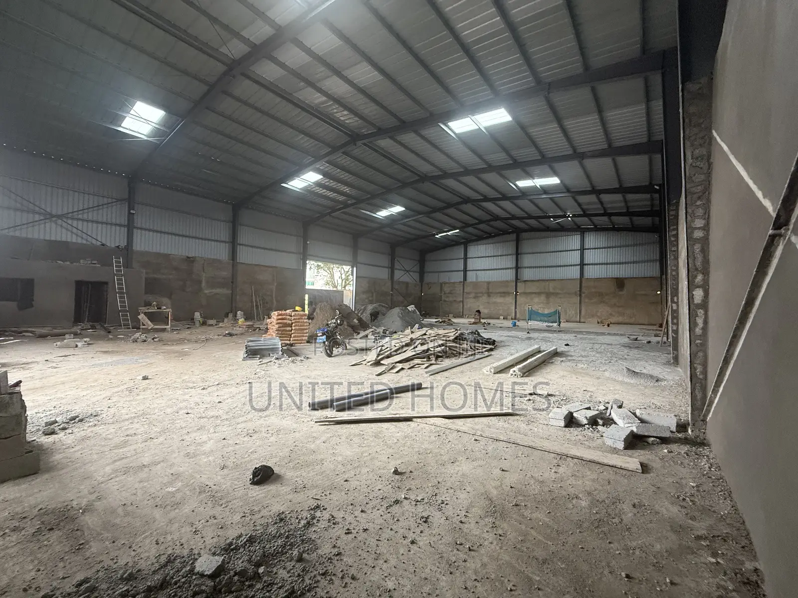 West Legon 1300 Square Meter Warehouse For Rent