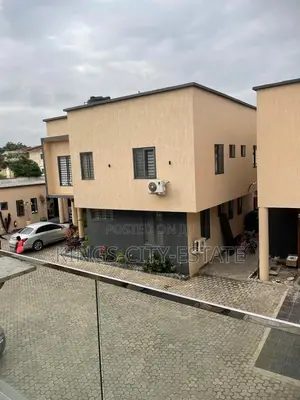 3bdrm House in Dzorwulu Special for rent