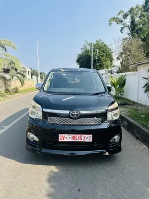Toyota Voxy 2013 Black