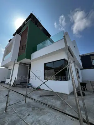 4bdrm Duplex in East Legon for sale