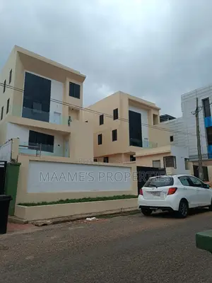 5bdrm Duplex in Dzorwulu for sale