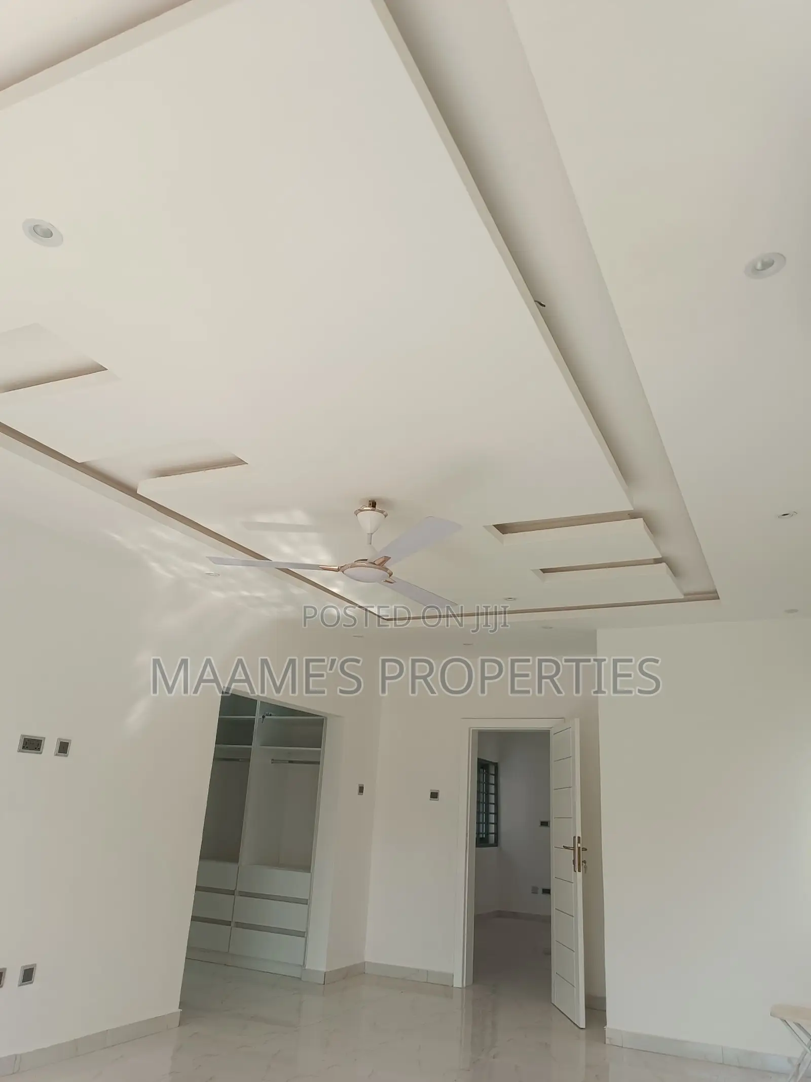 3bdrm Duplex in Oyarifa for sale