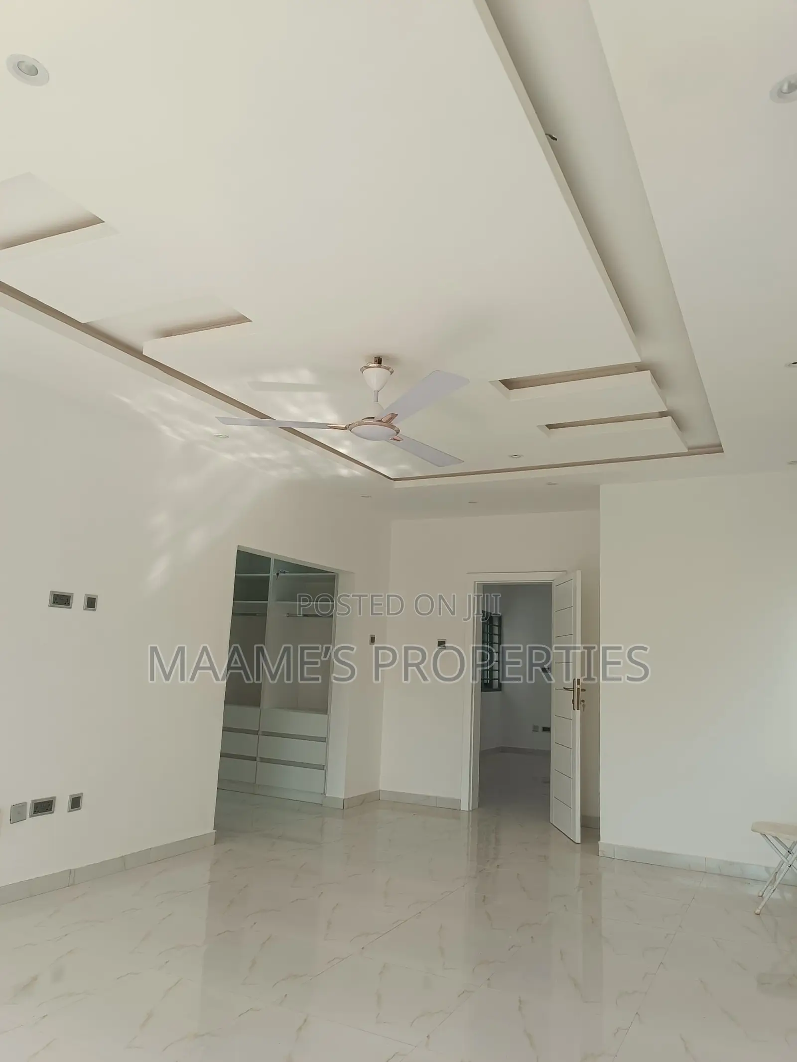 3bdrm Duplex in Oyarifa for sale