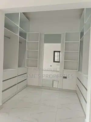3bdrm Duplex in Oyarifa for sale