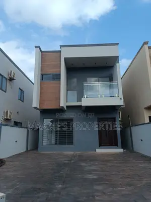 3bdrm Duplex in Oyarifa for sale