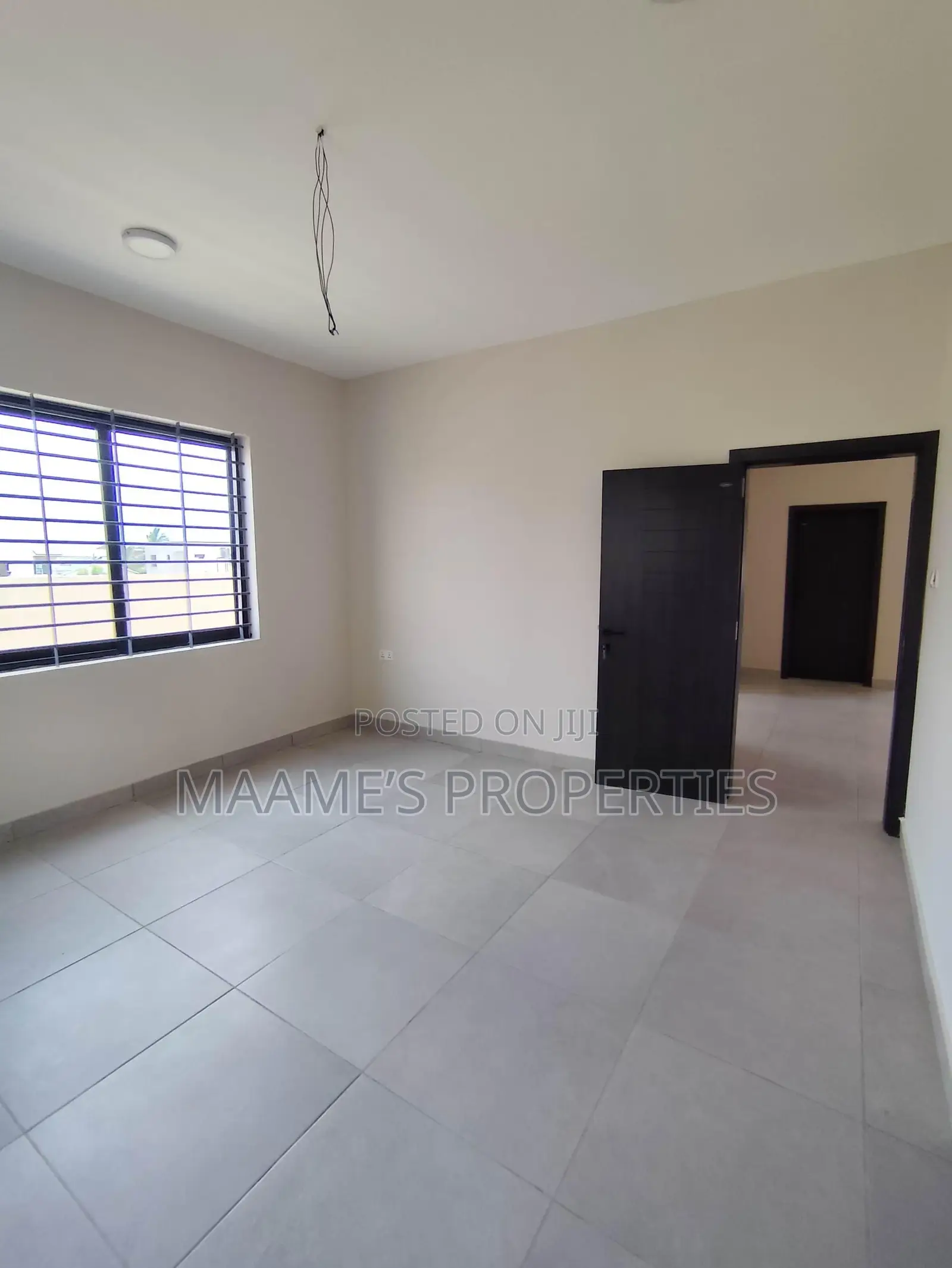 3bdrm House in Lake Side Estate for sale