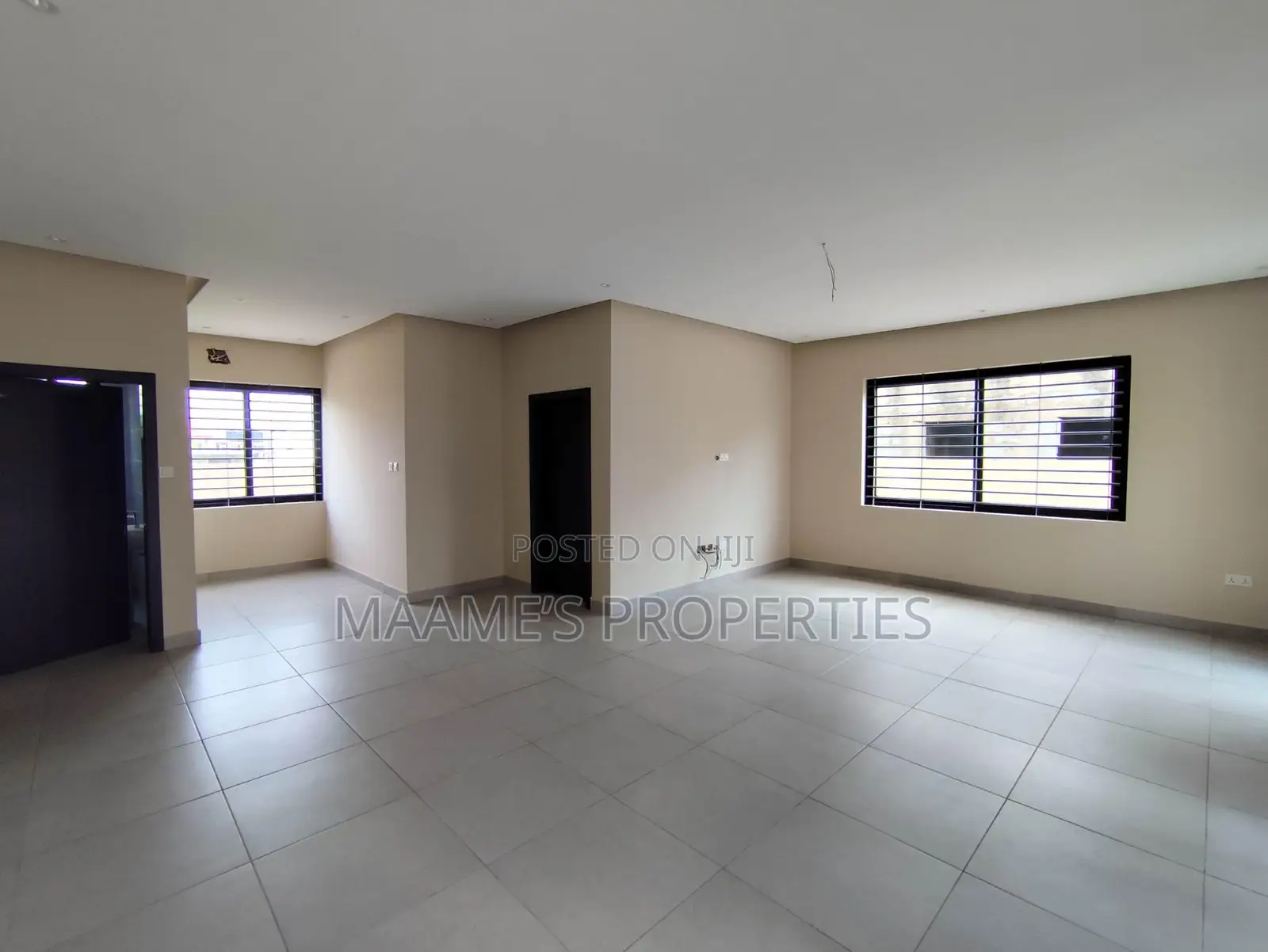 3bdrm House in Lake Side Estate for sale