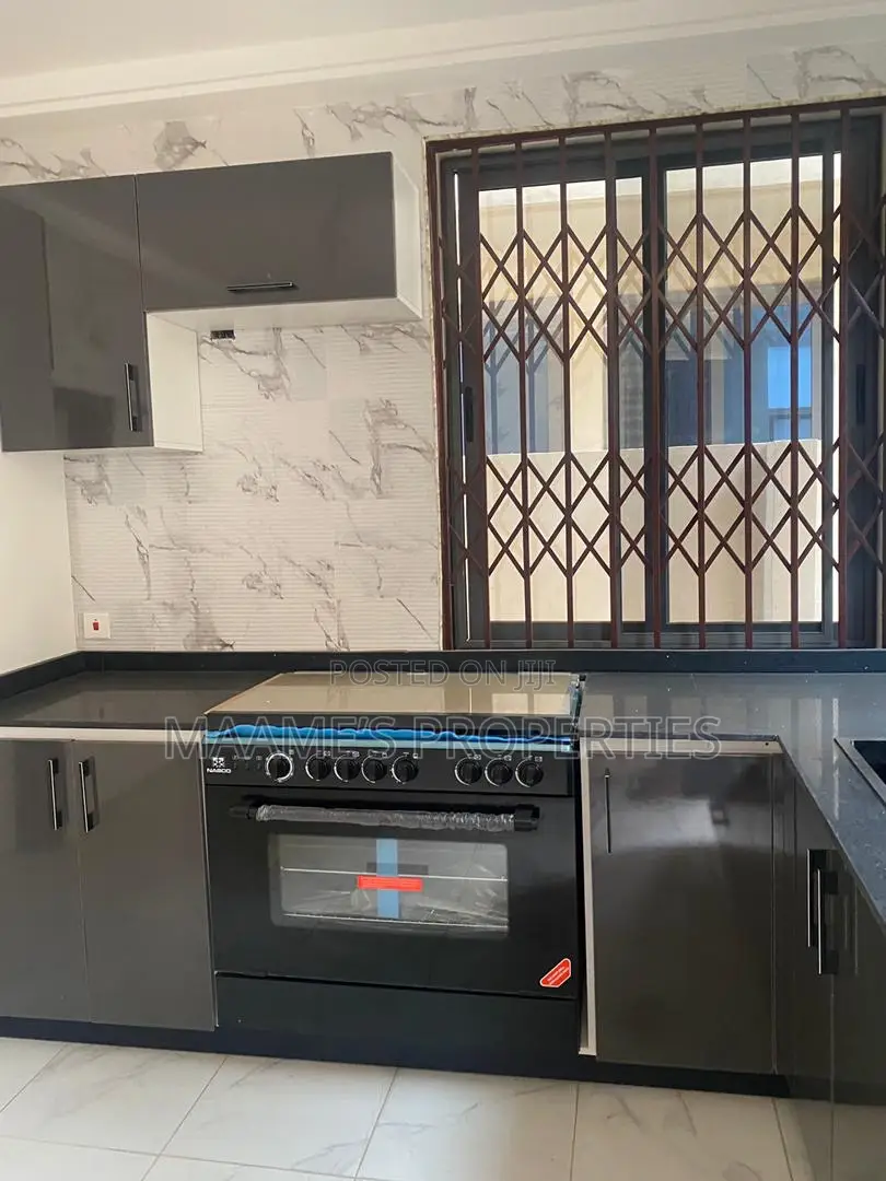 3bdrm Duplex in Oyarifa for rent