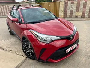 Toyota C-HR XLE FWD 2020 Red