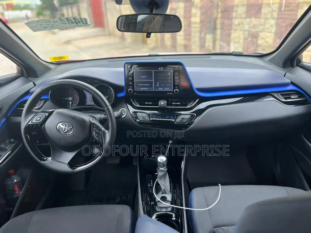 Toyota C-HR XLE FWD 2020 Red