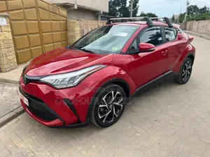 Toyota C-HR XLE FWD 2020 Red