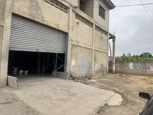 400 SQM Warehouse for Rent at Pokuase