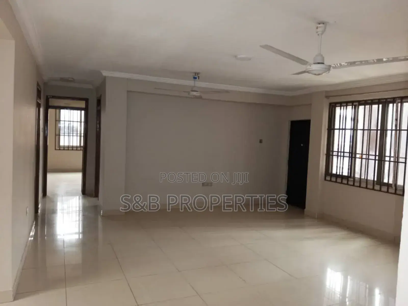 3bdrm Apartment in Ashomang Estate for rent