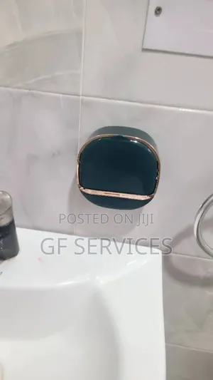 Wall-mounted Soap Box