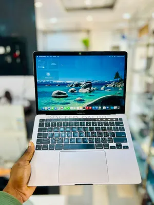 Laptop Apple MacBook Pro 2021 M1 8GB Apple M1 SSD 256GB