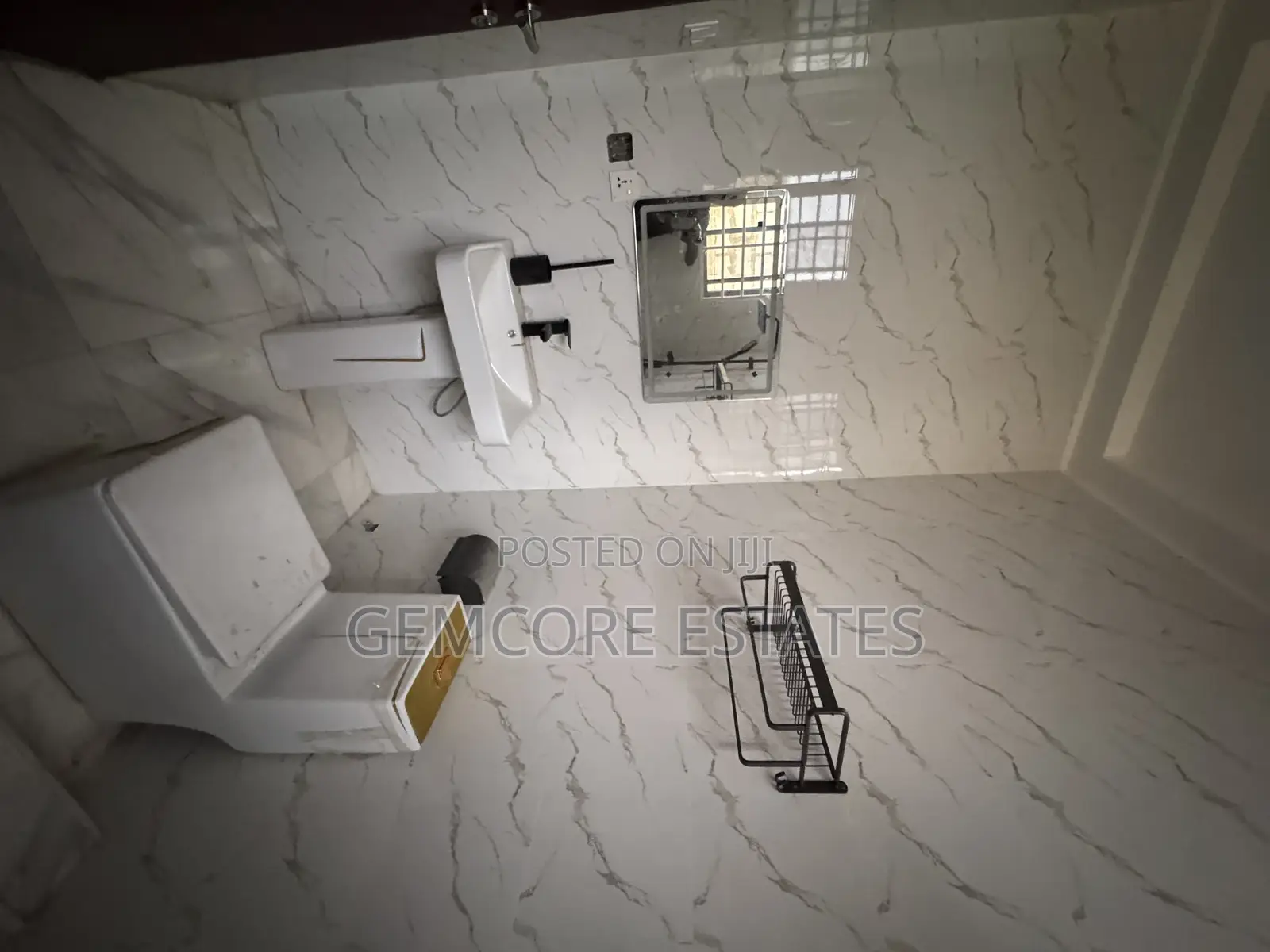 6bdrm House in East Legon Hills for sale