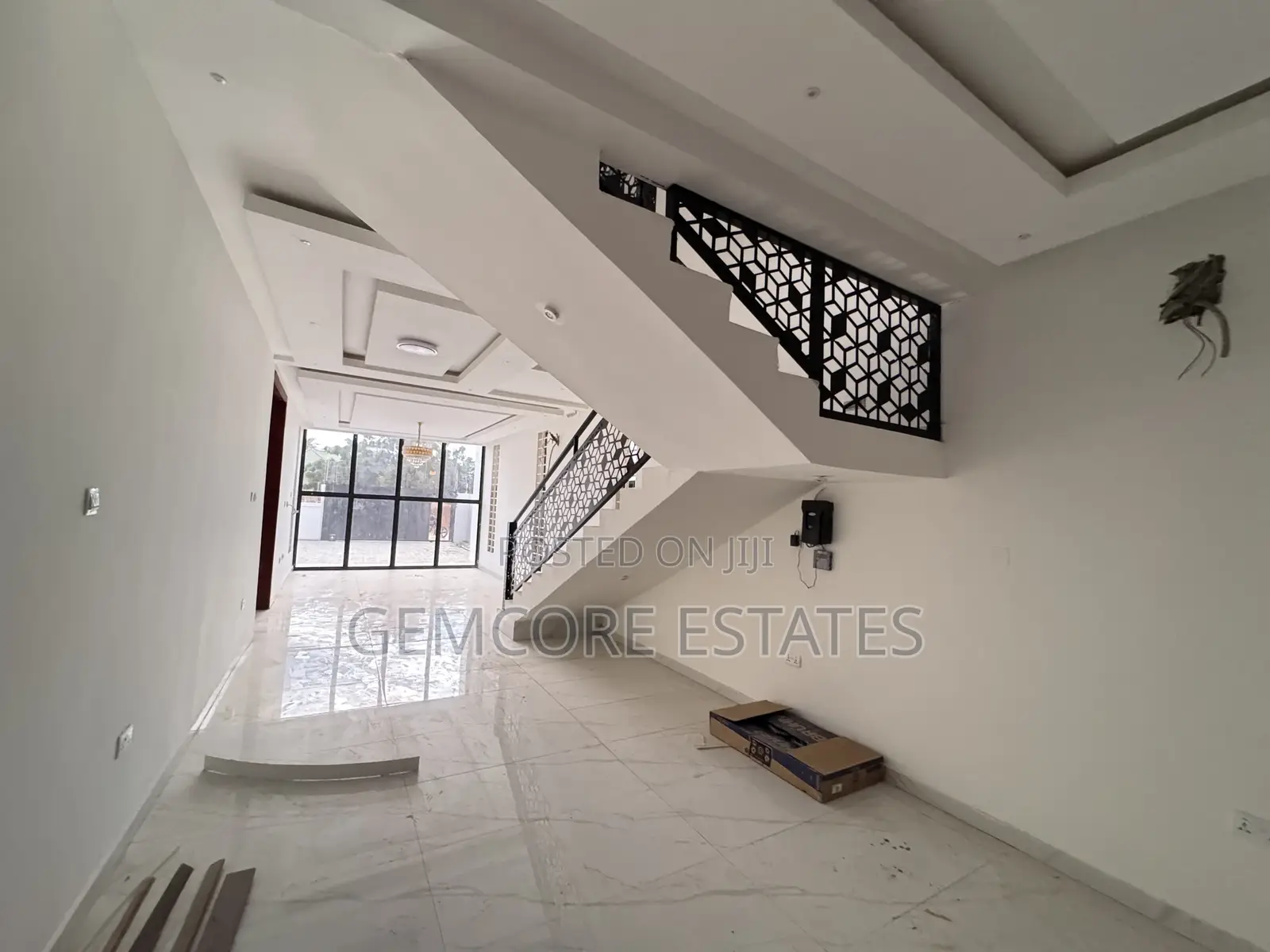 6bdrm House in East Legon Hills for sale