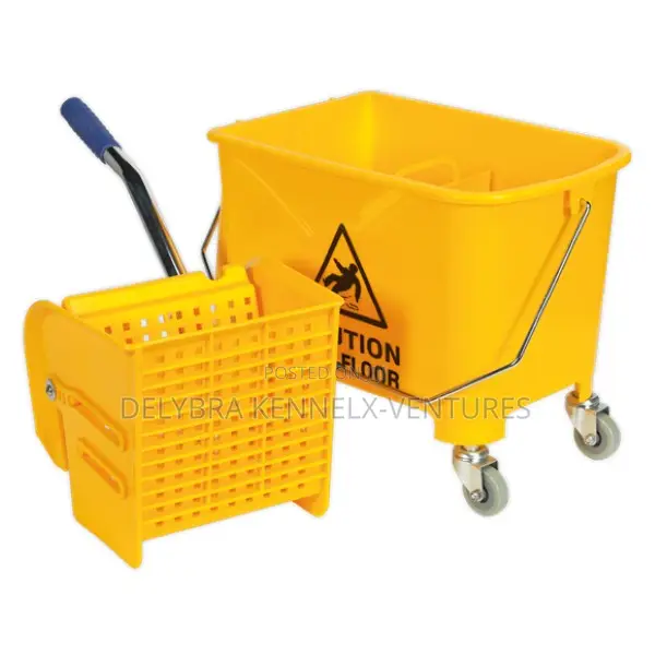 Commercial Mop Buckett