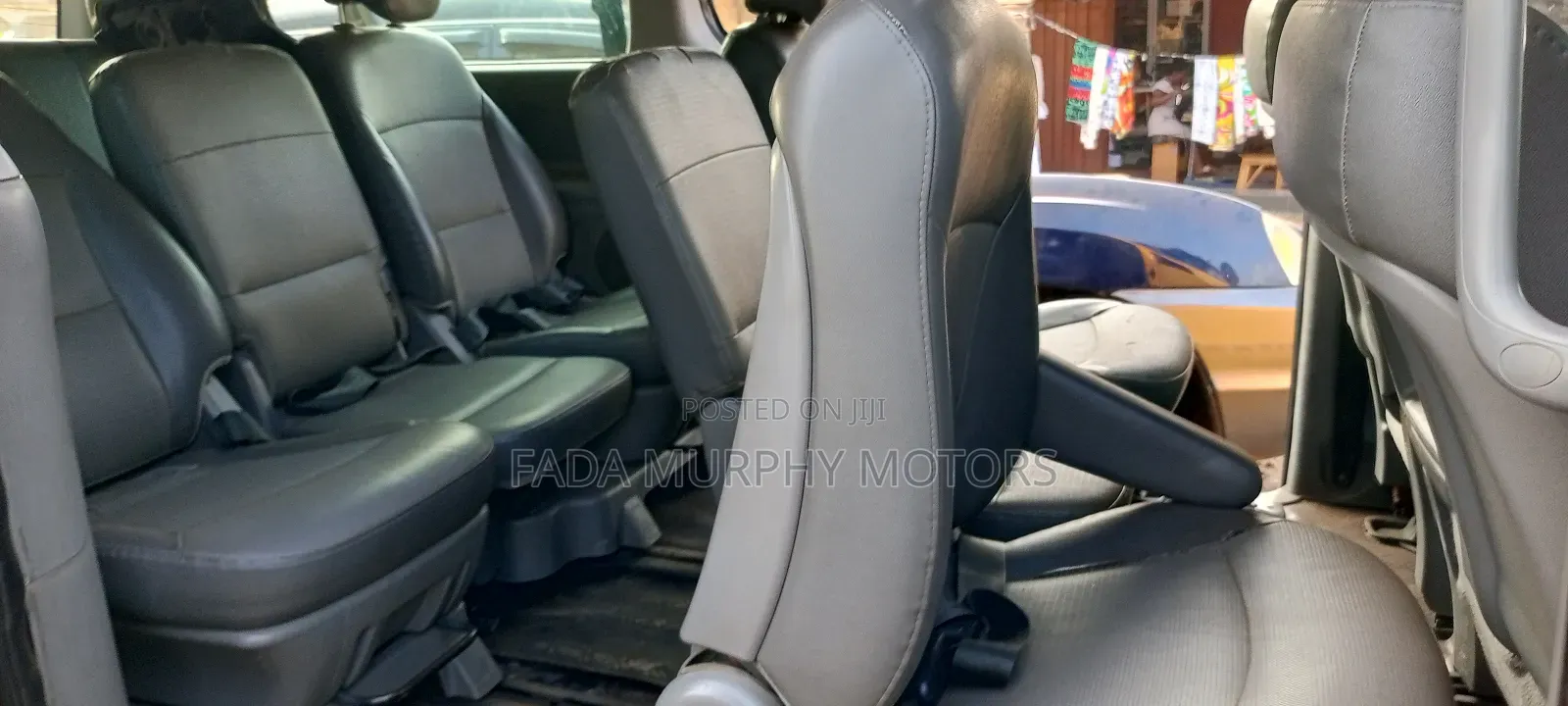 Hyundai Starex 2012 Yellow